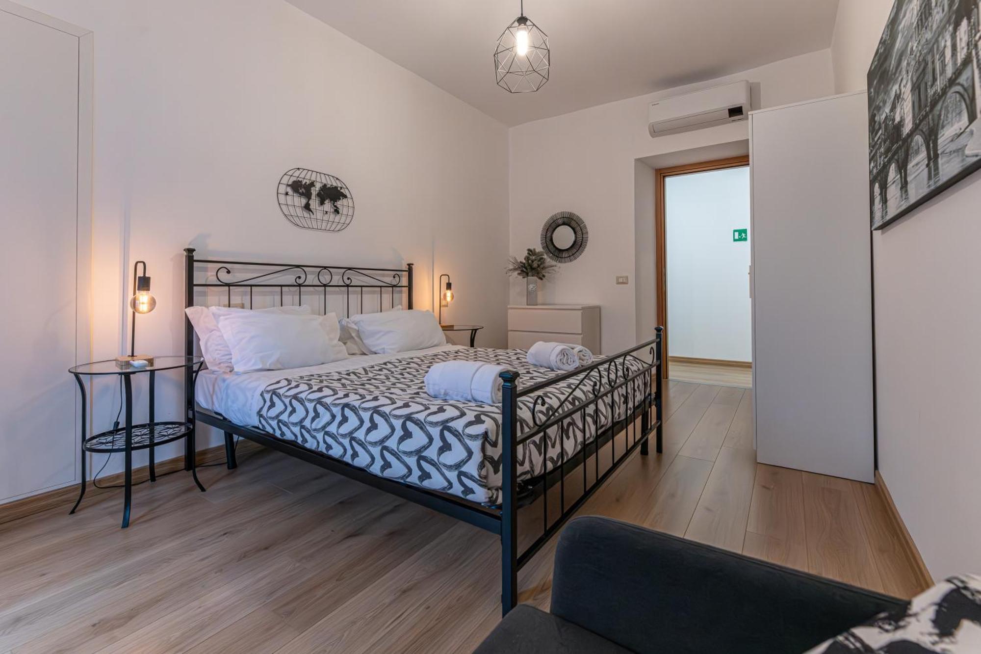 Domus Dino Appartement *